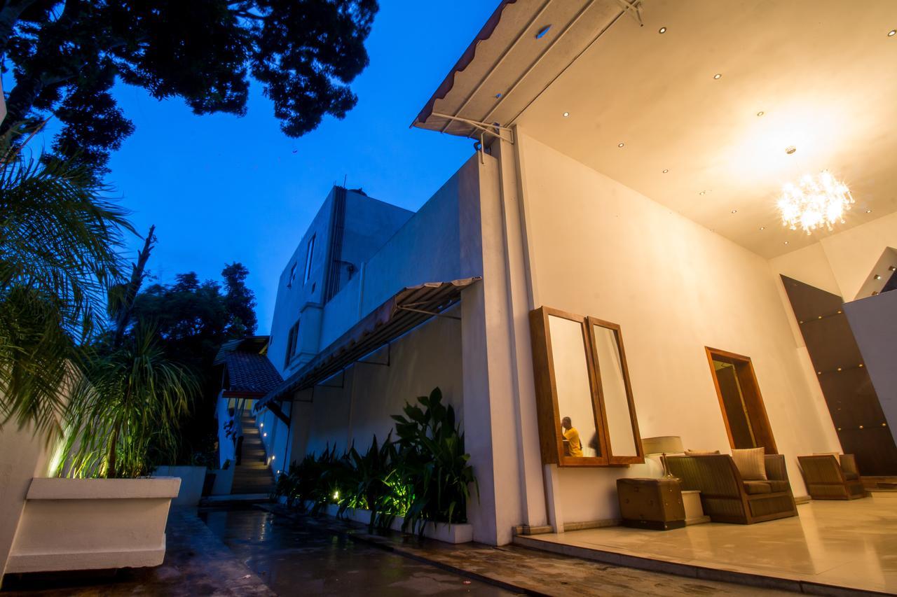 Sleek Hotel Kegalle Εξωτερικό φωτογραφία