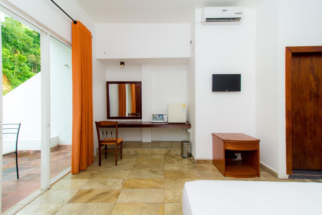 Sleek Hotel Kegalle Εξωτερικό φωτογραφία